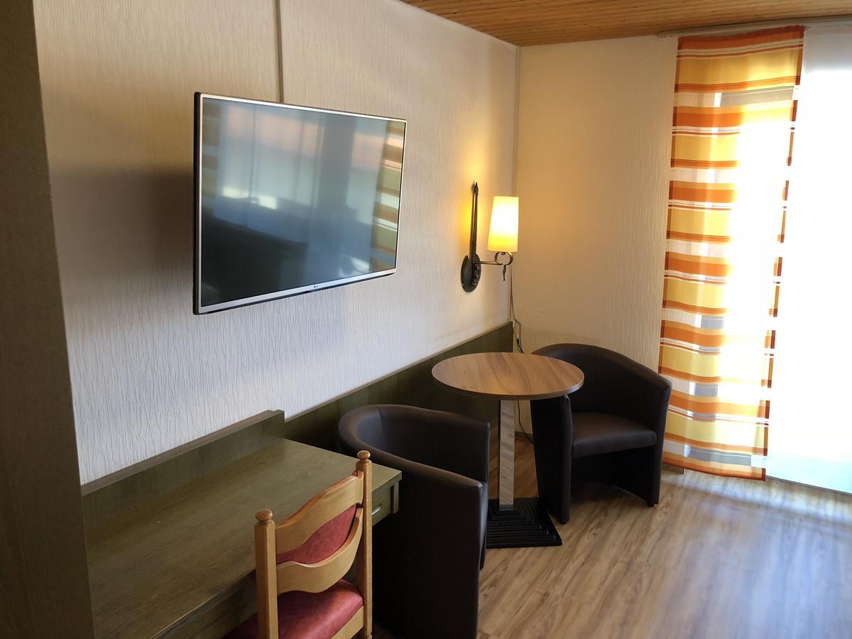 Hotel Heuberger Hof, Wehingen Bagian luar foto